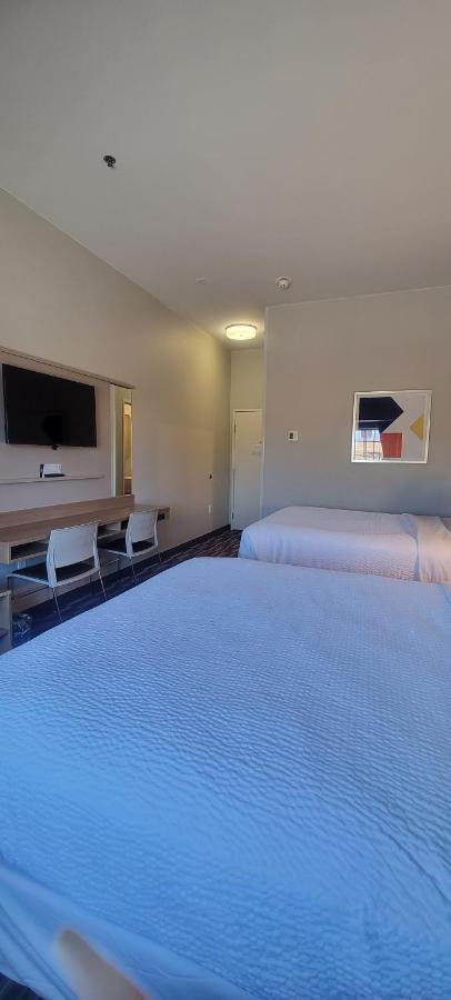 Microtel Inn & Suites By Wyndham Fountain Fort Carson Zewnętrze zdjęcie