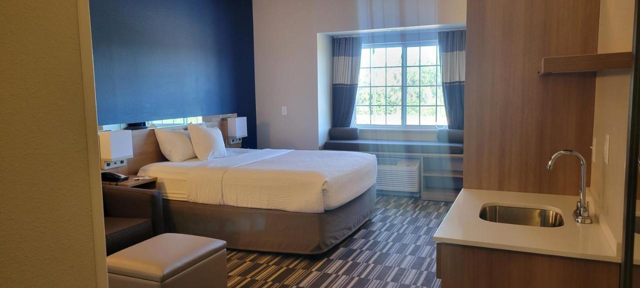 Microtel Inn & Suites By Wyndham Fountain Fort Carson Zewnętrze zdjęcie