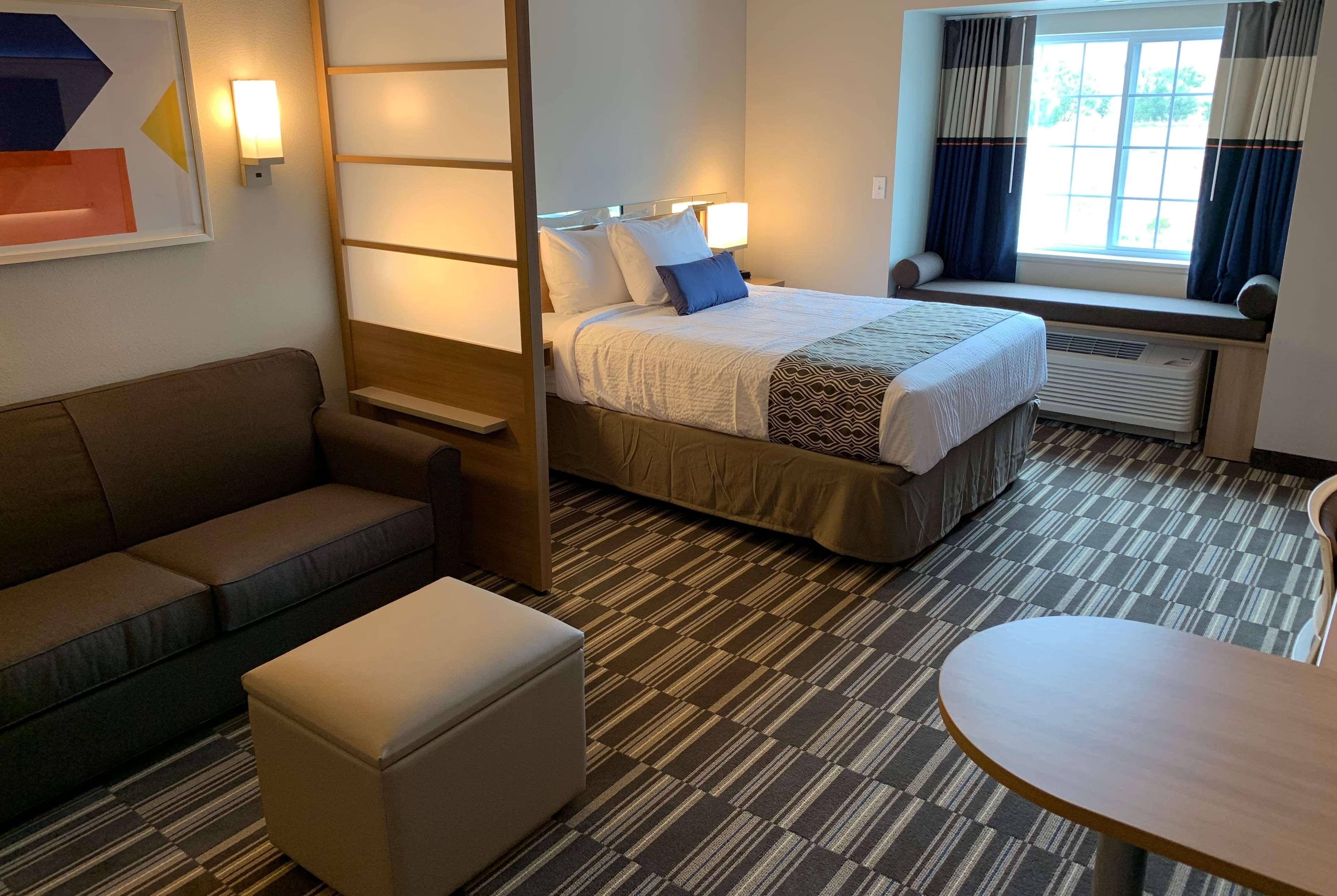 Microtel Inn & Suites By Wyndham Fountain Fort Carson Zewnętrze zdjęcie